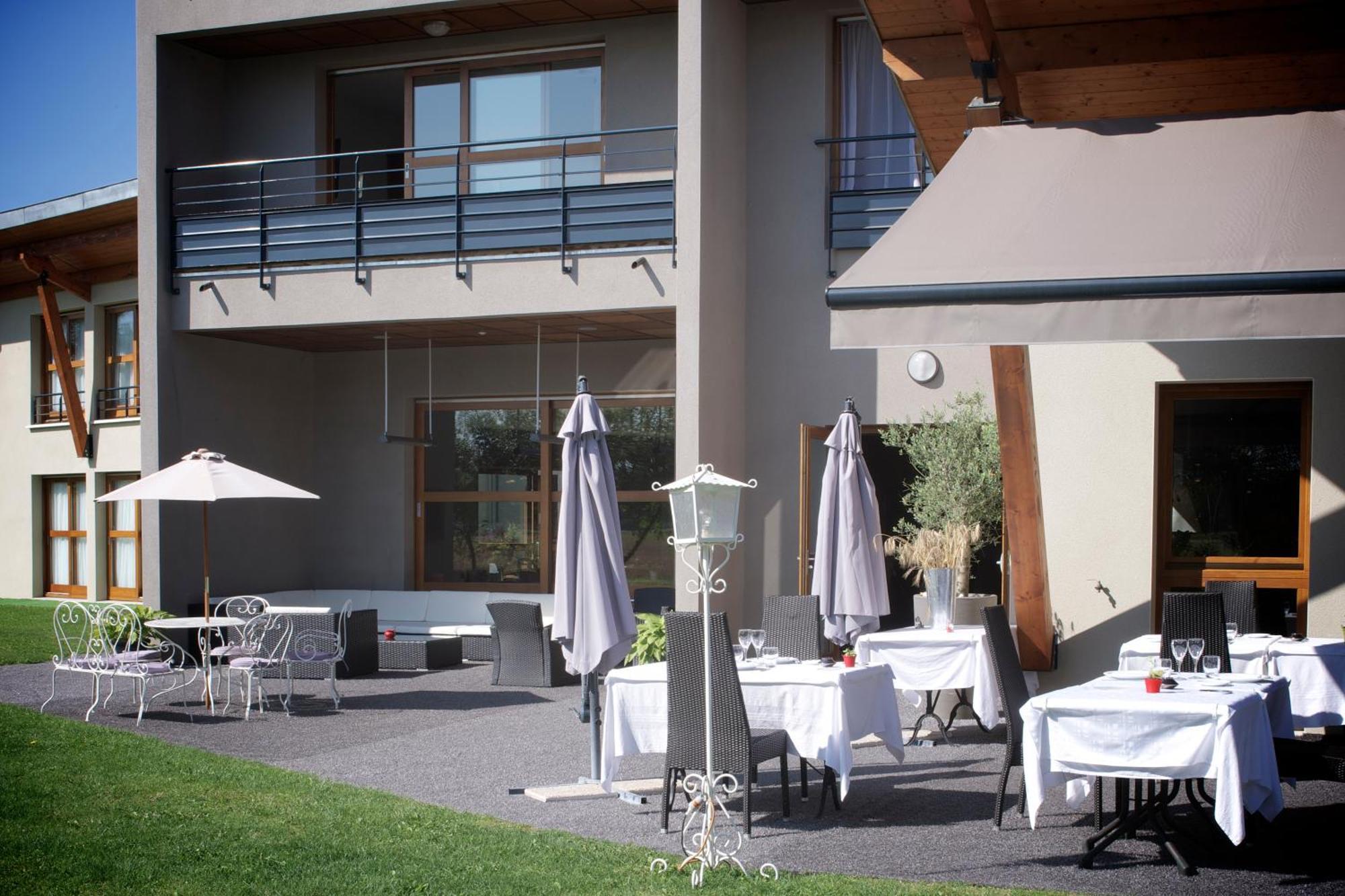 L'Auberge Du Rhone Chavanoz ภายนอก รูปภาพ